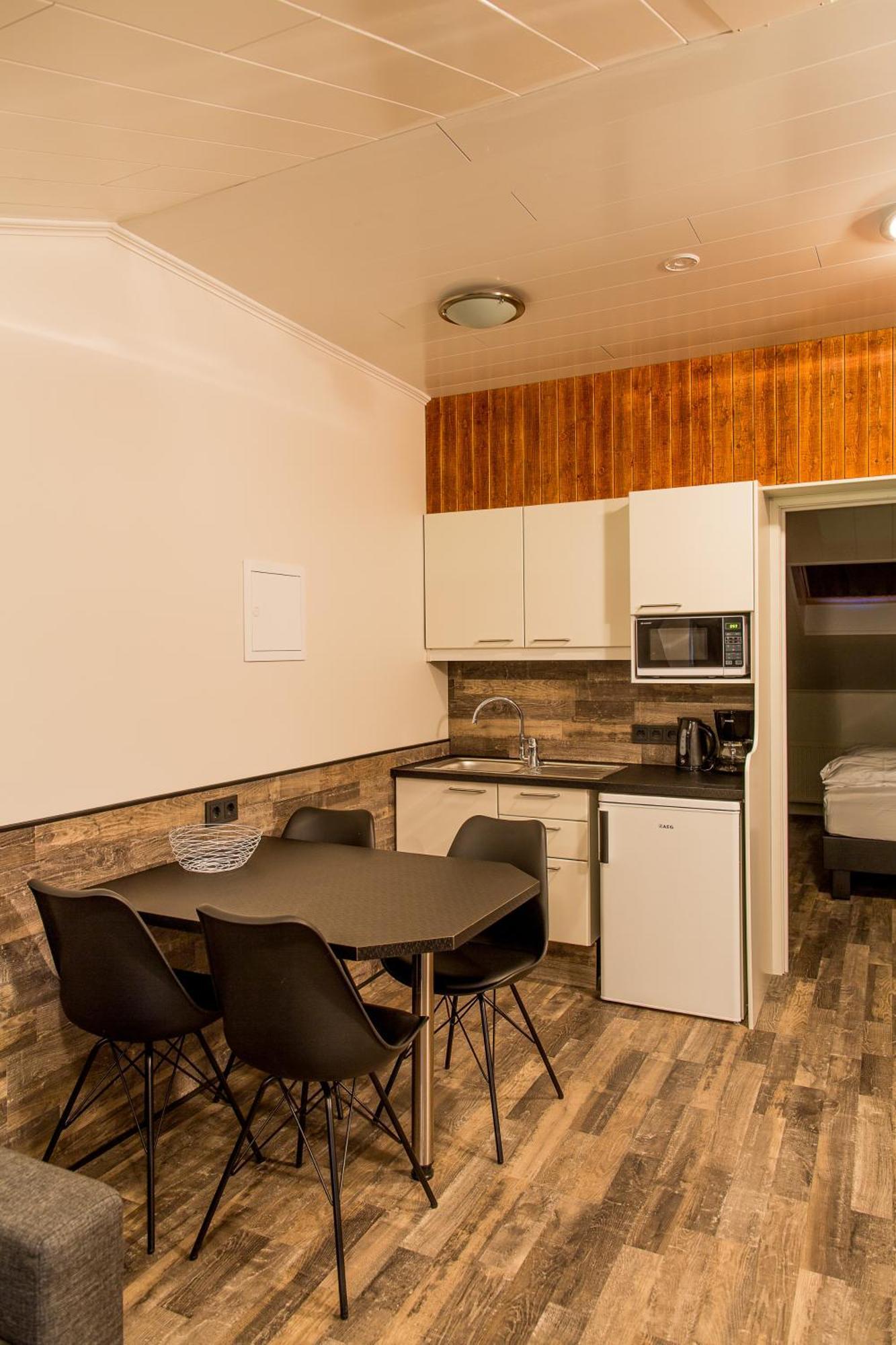 Lava Apartments & Rooms アークレイリ エクステリア 写真