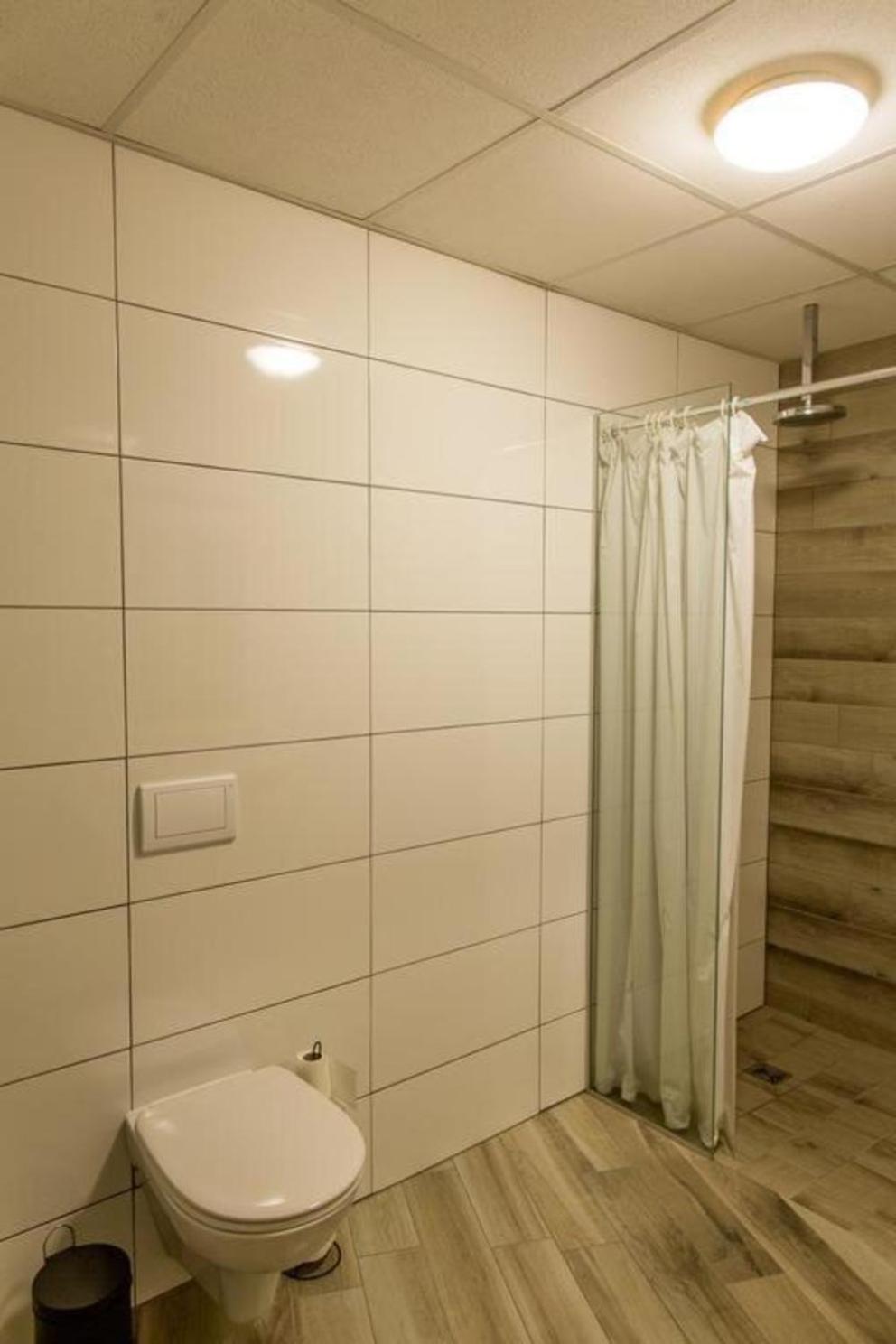Lava Apartments & Rooms アークレイリ エクステリア 写真