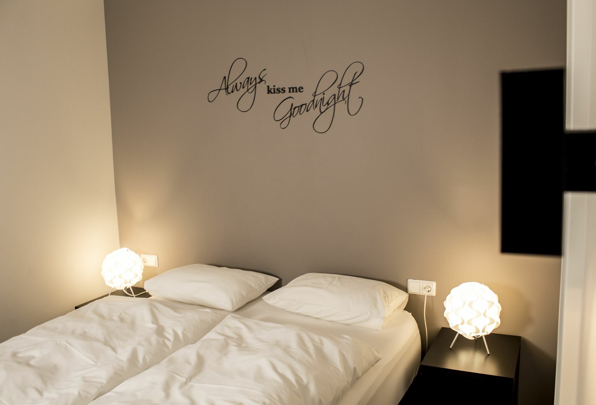 Lava Apartments & Rooms アークレイリ エクステリア 写真